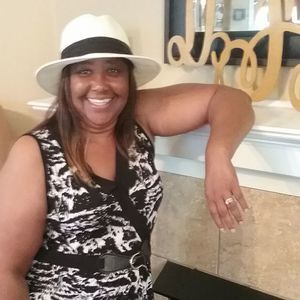 Meet your Posher, Eddie lois